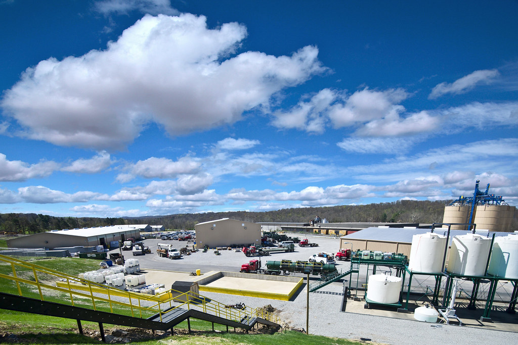 FTS International facility site with storage tanks and buildings, Eighty Four, Pennsylvania